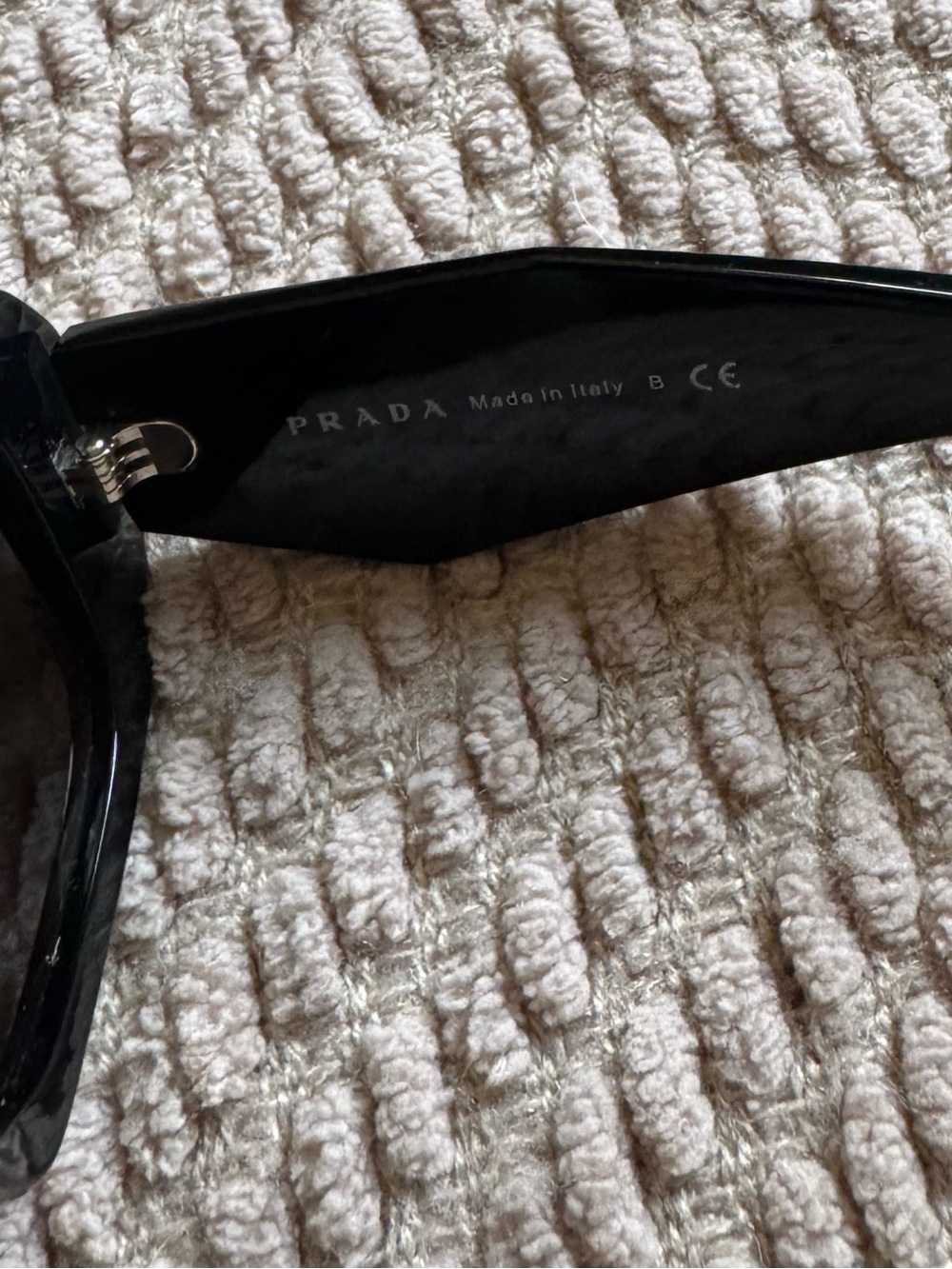 Prada Women’s Sunglasses with Black Case - Picture 5 of 10